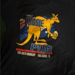 Gildan Navy Blue Crewneck T-Shirt with White Label